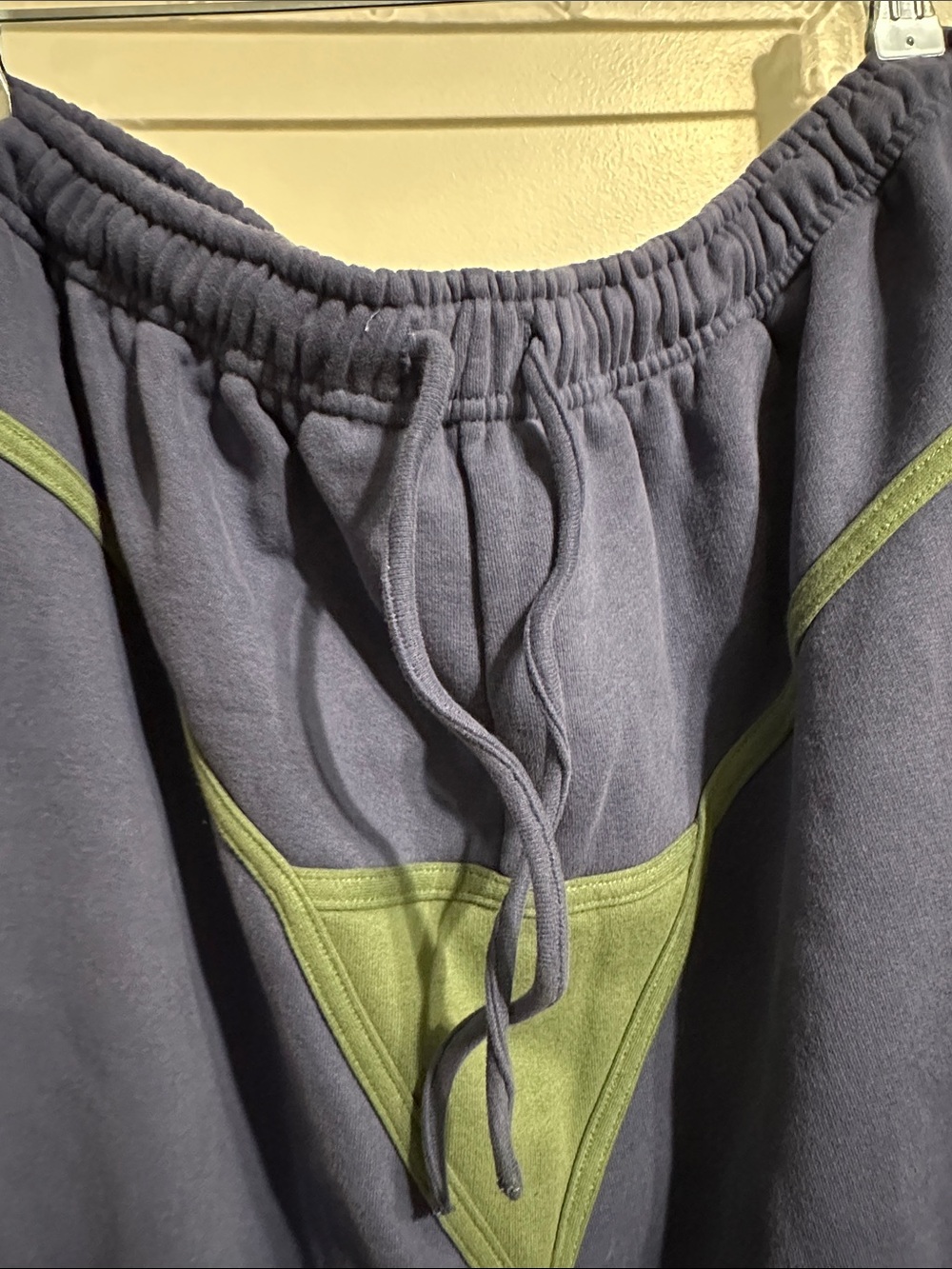 Fashion Brand Company 4x bikini bod sweatpants - Picture 3 of 8